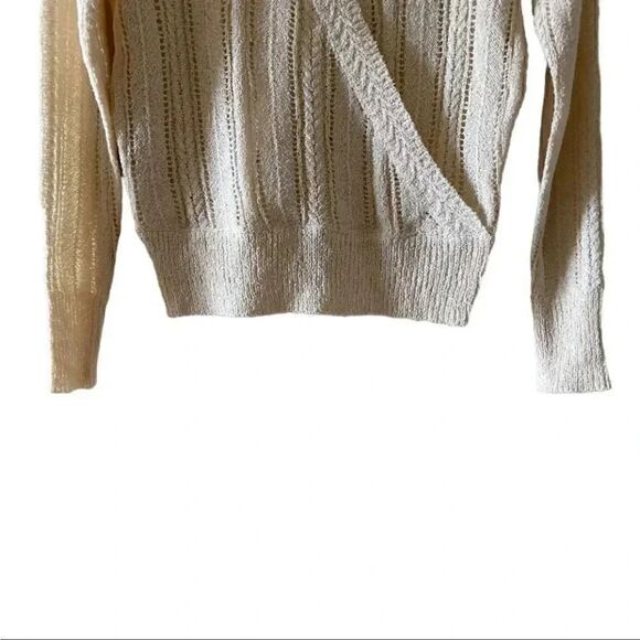 ASTR Faux Wrap V-neck Pointelle Knit Pullover Sweater in Beige Cream SZ XS - Picture 6 of 15